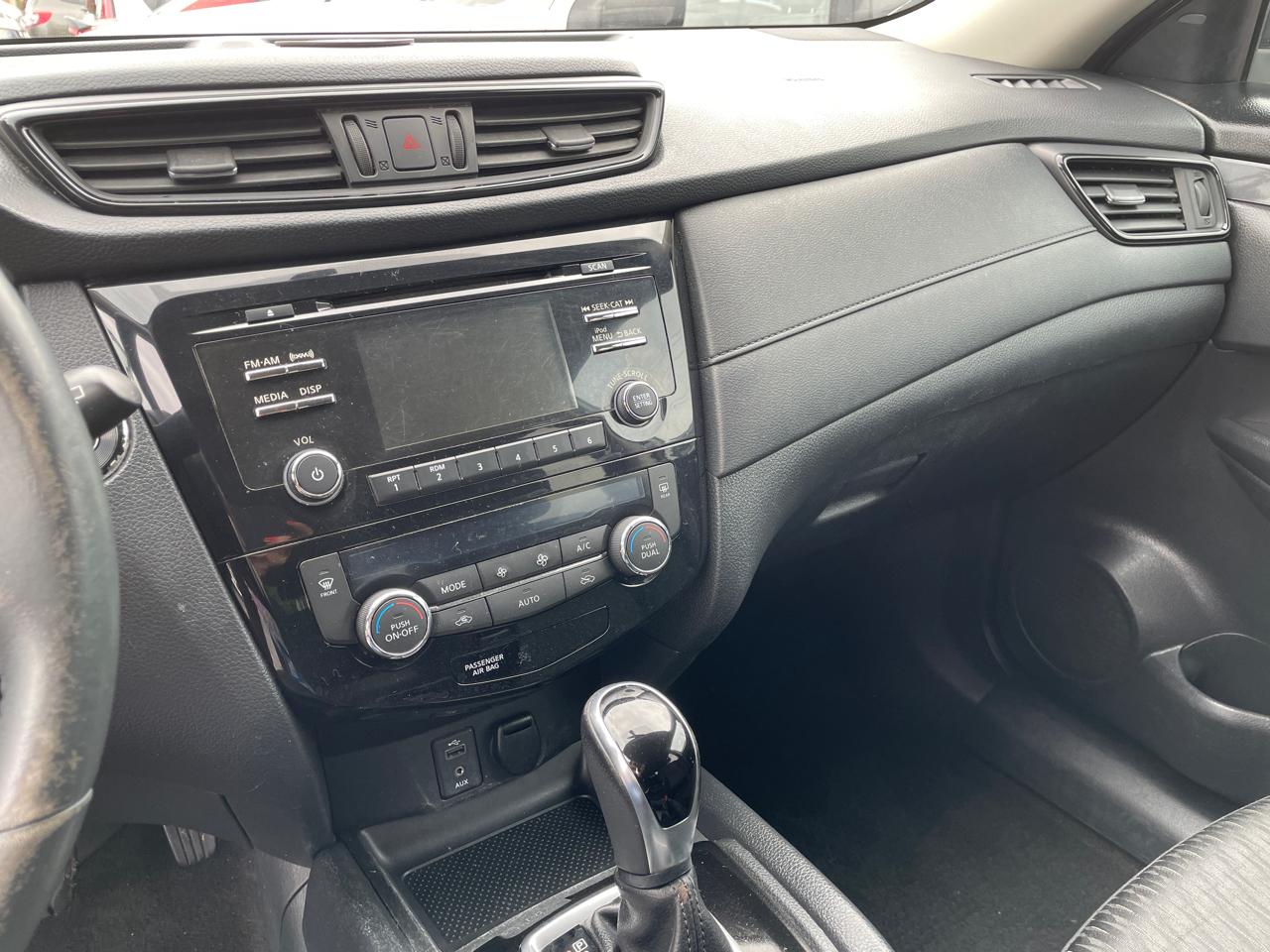 Nissan Rogue FWD SV 2017