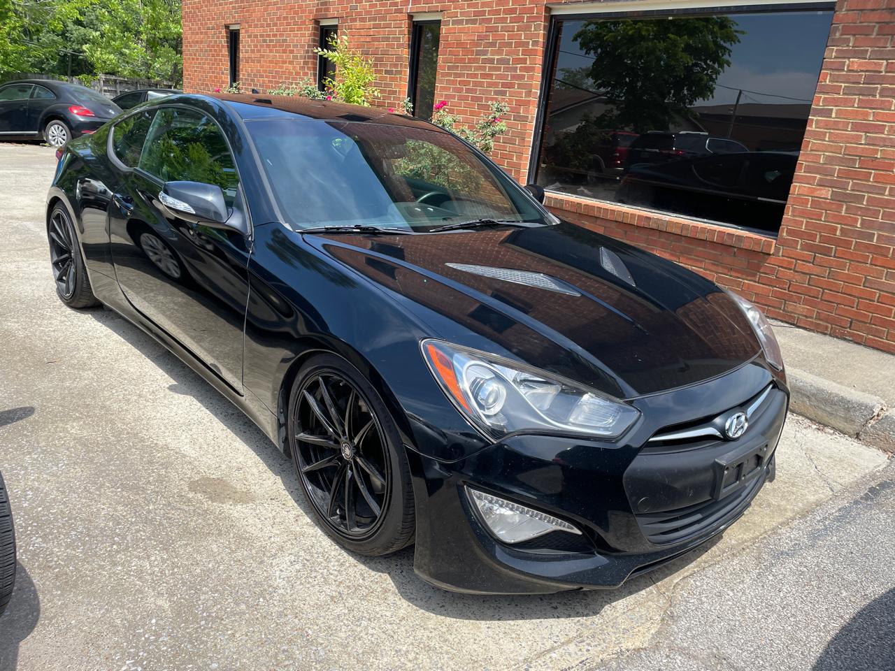 Hyundai Genesis Coupe 2dr 3.8L Auto Base w/Black Seats 2015