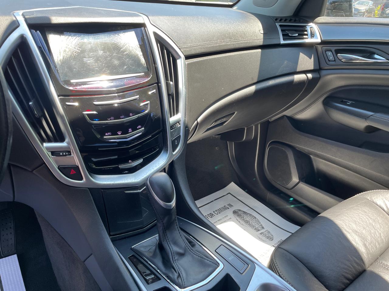 Cadillac SRX FWD 4dr Base 2016