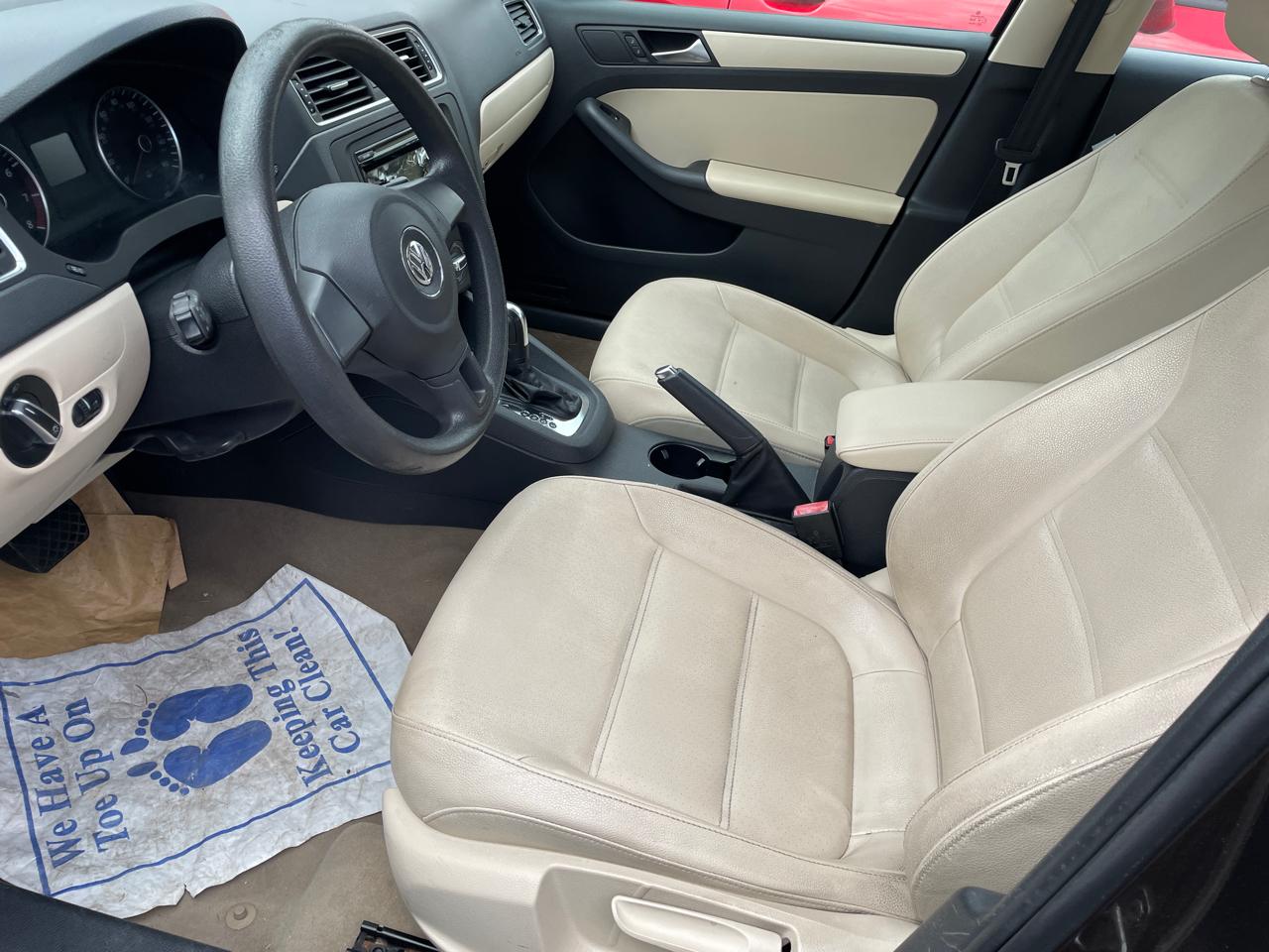 Volkswagen Jetta Sedan 4dr Auto SE 2012