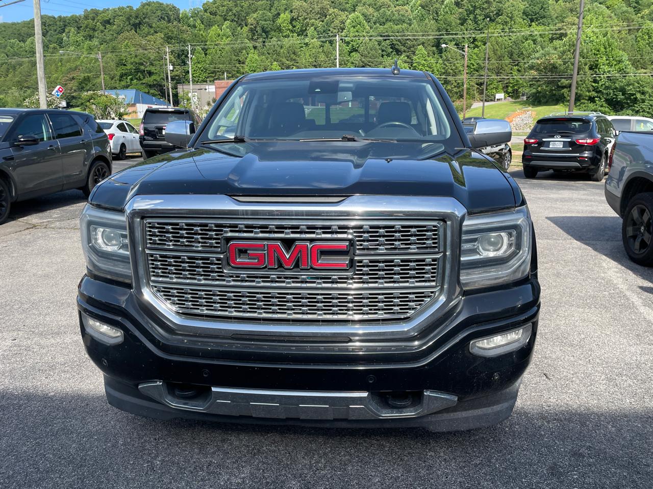 GMC Sierra 1500 4WD Crew Cab 143.5" Denali 2017