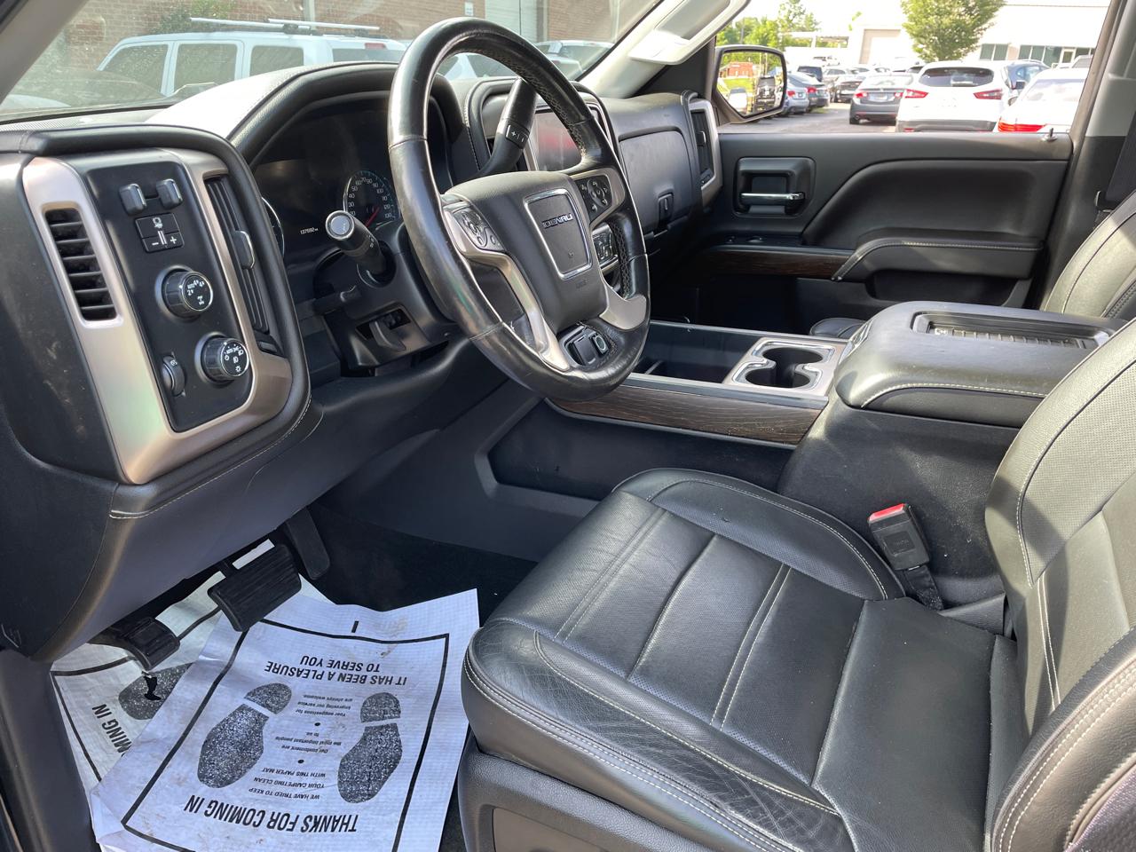 GMC Sierra 1500 4WD Crew Cab 143.5" Denali 2017
