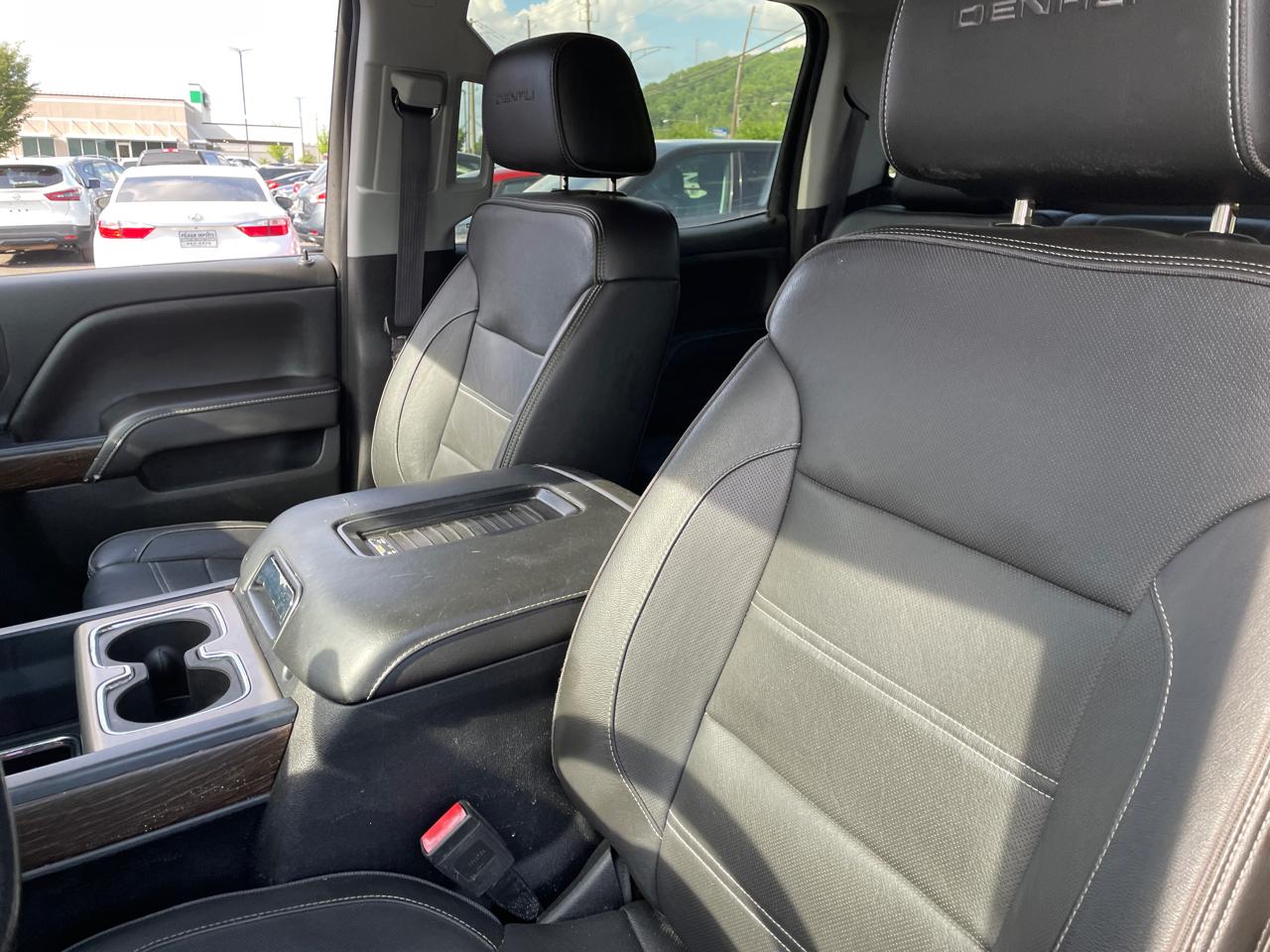 GMC Sierra 1500 4WD Crew Cab 143.5" Denali 2017