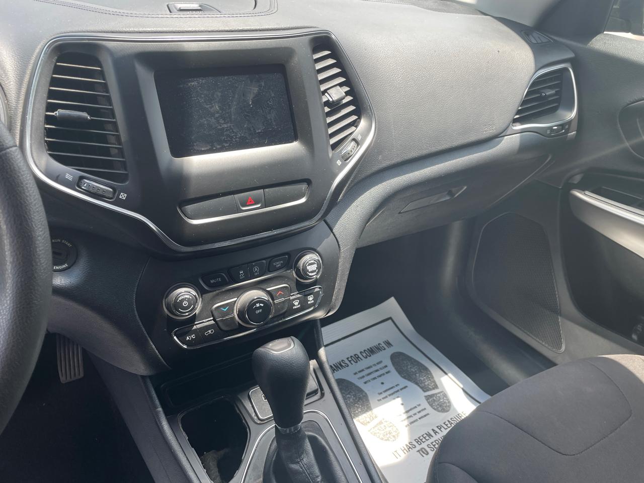 Jeep Cherokee Latitude FWD 2020