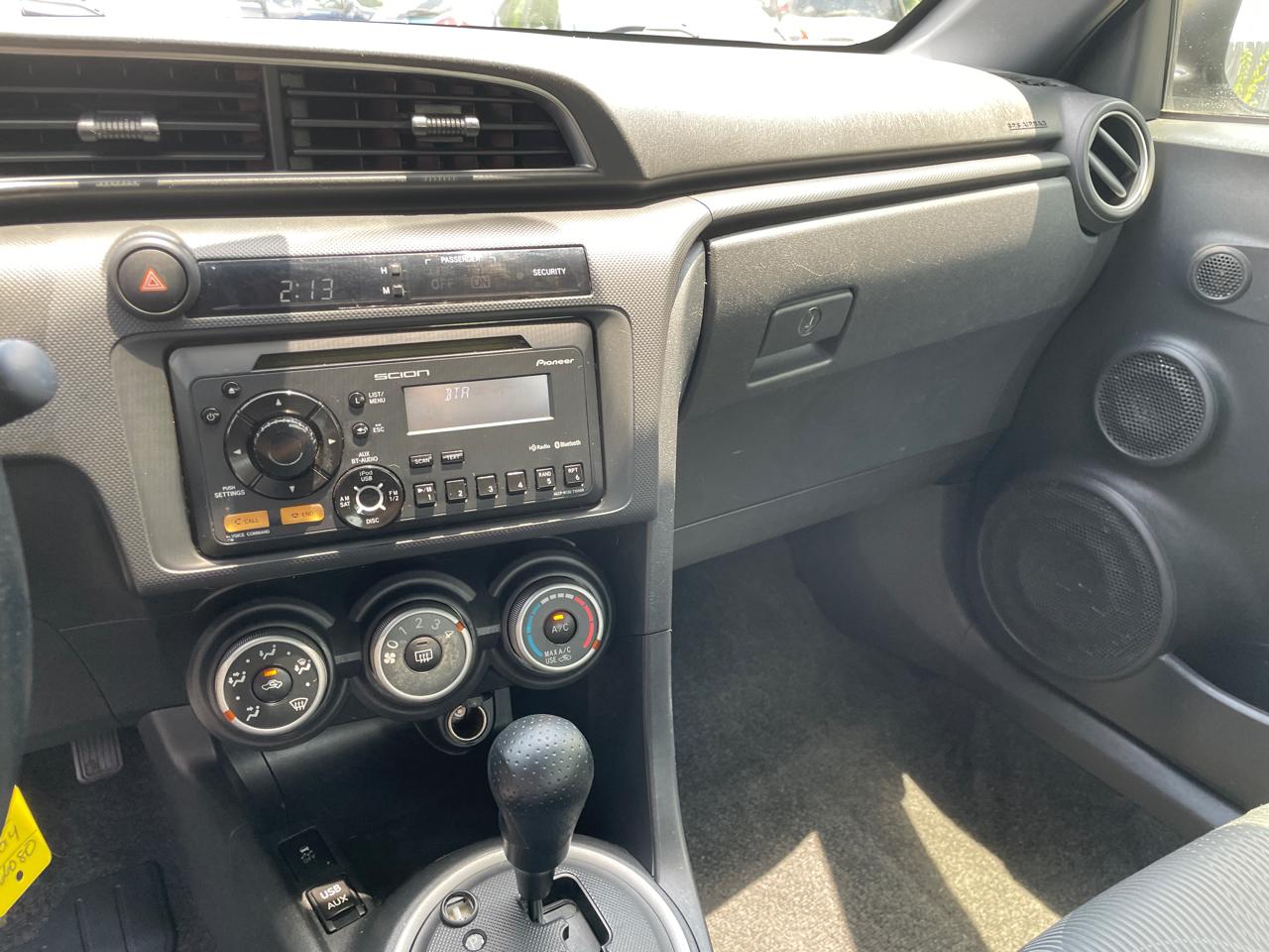 Scion tC 2dr HB Auto (Natl) 2013