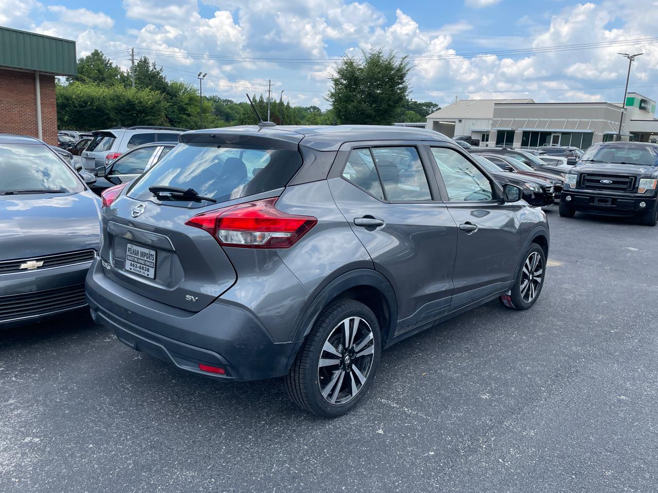 Nissan Kicks SV FWD 2019