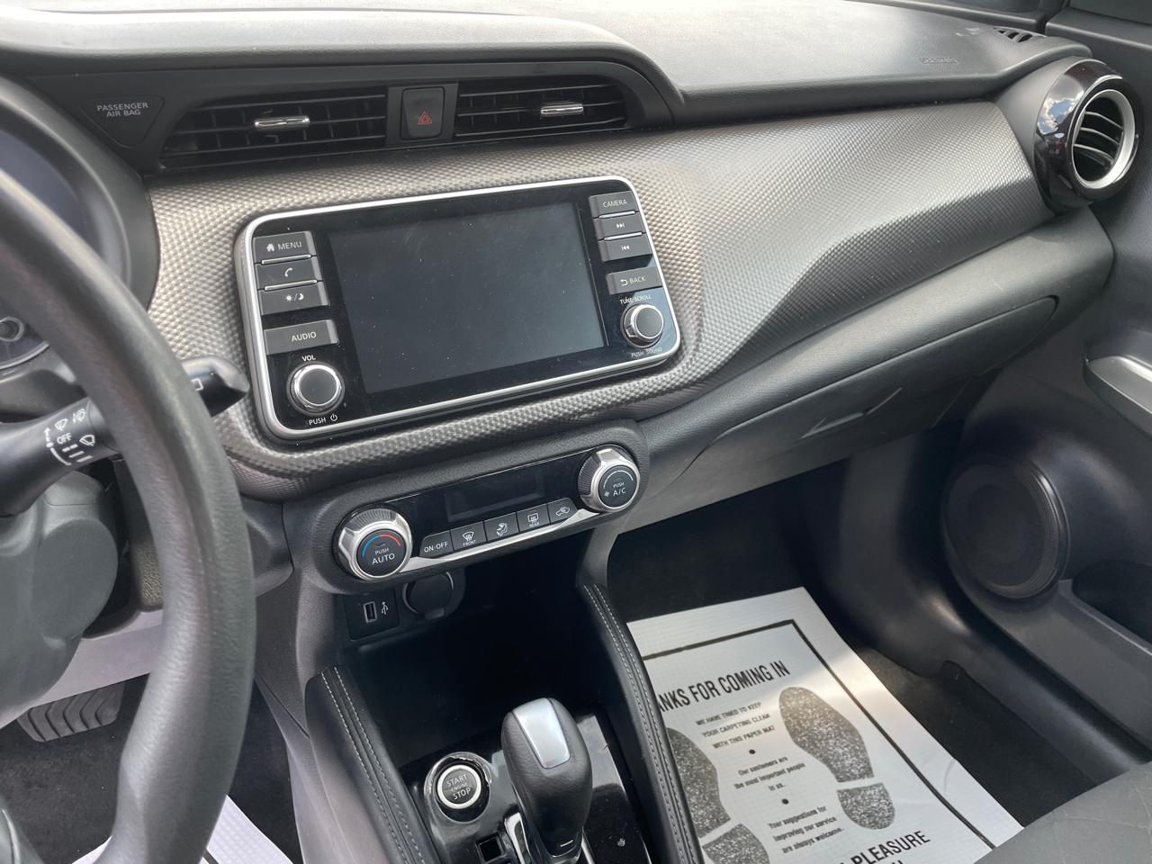Nissan Kicks SV FWD 2019