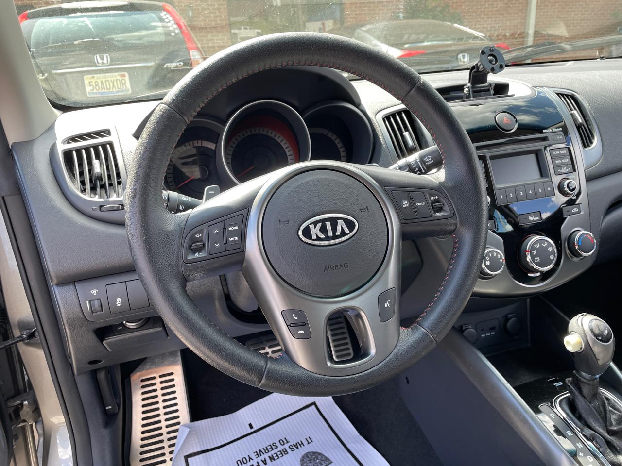Kia Forte Koup 2dr Cpe Auto SX 2011