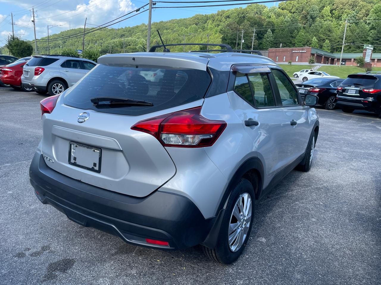 Nissan Kicks S FWD 2019