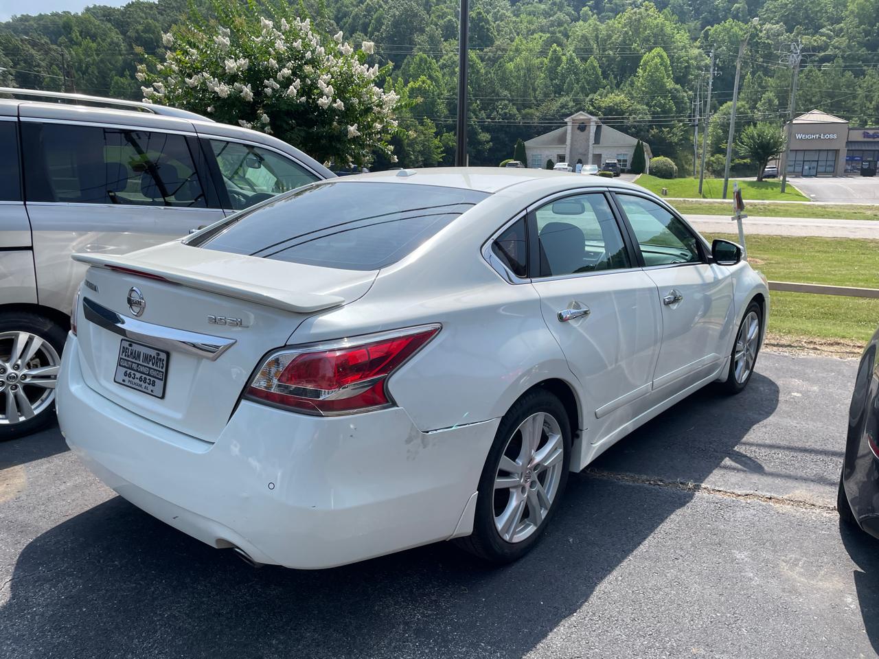 Nissan Altima 4dr Sdn V6 3.5 SL 2015