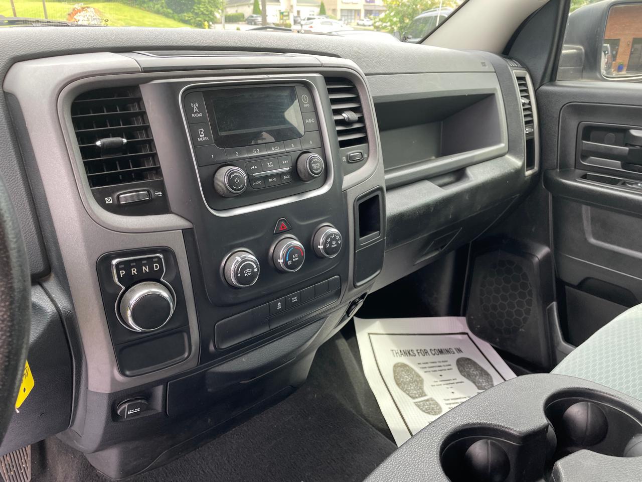 RAM 1500 2WD Quad Cab 140.5" Tradesman 2016