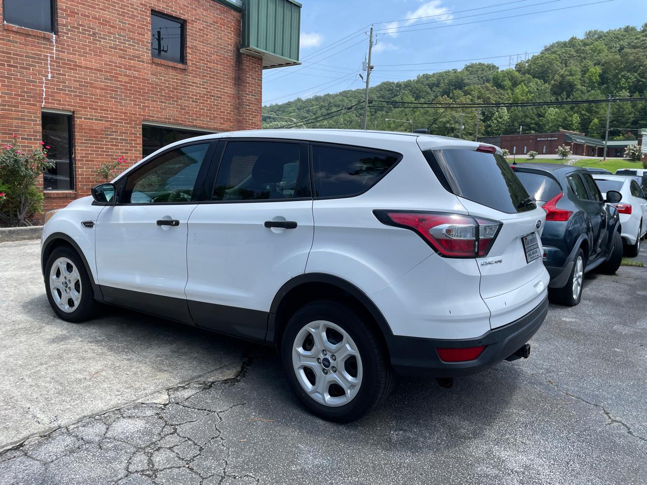 Ford Escape S FWD 2017