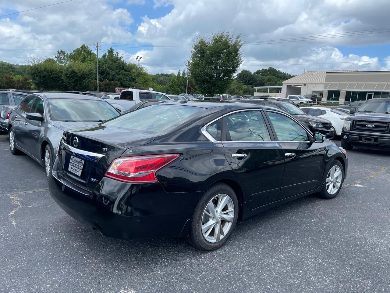 Nissan Altima 4dr Sdn I4 2.5 SL 2013