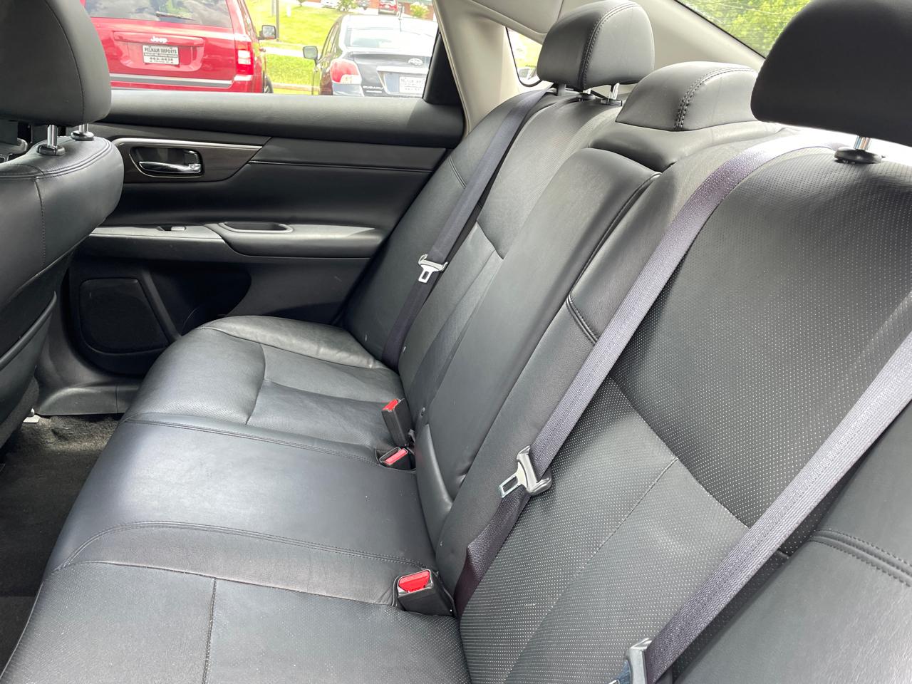 Nissan Altima 4dr Sdn I4 2.5 SL 2013