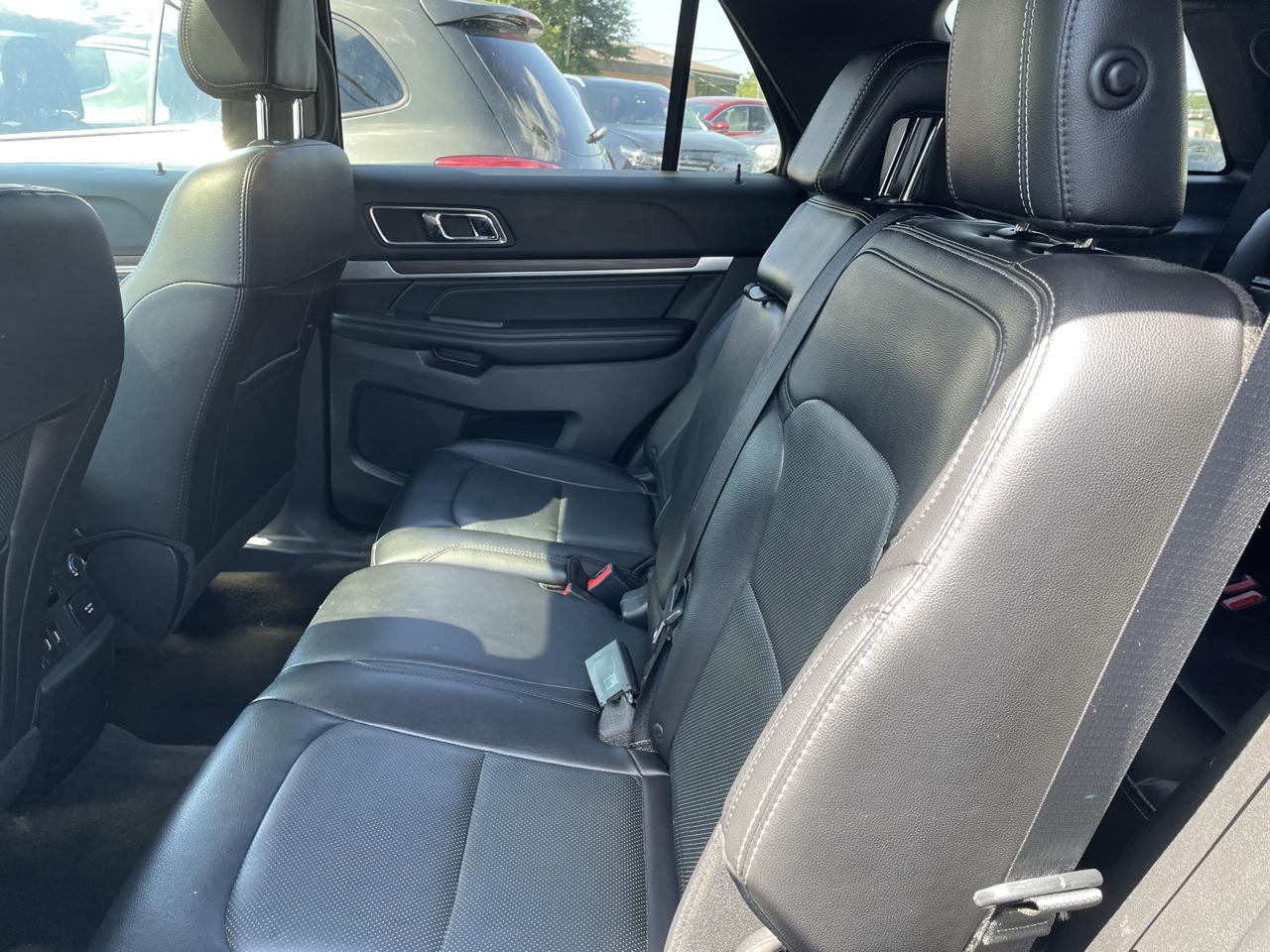 Ford Explorer Limited 4WD 2017
