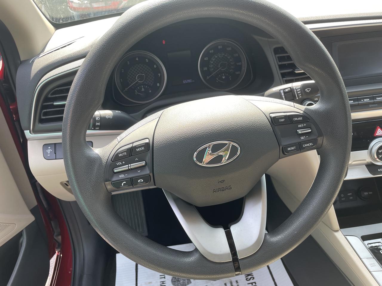 Hyundai Elantra SE Auto 2019