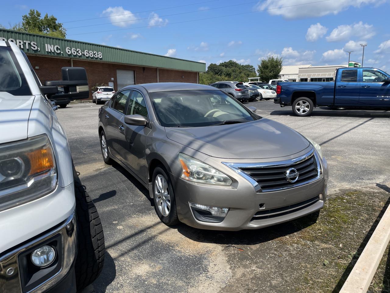 Nissan Altima 4dr Sdn I4 2.5 S 2014