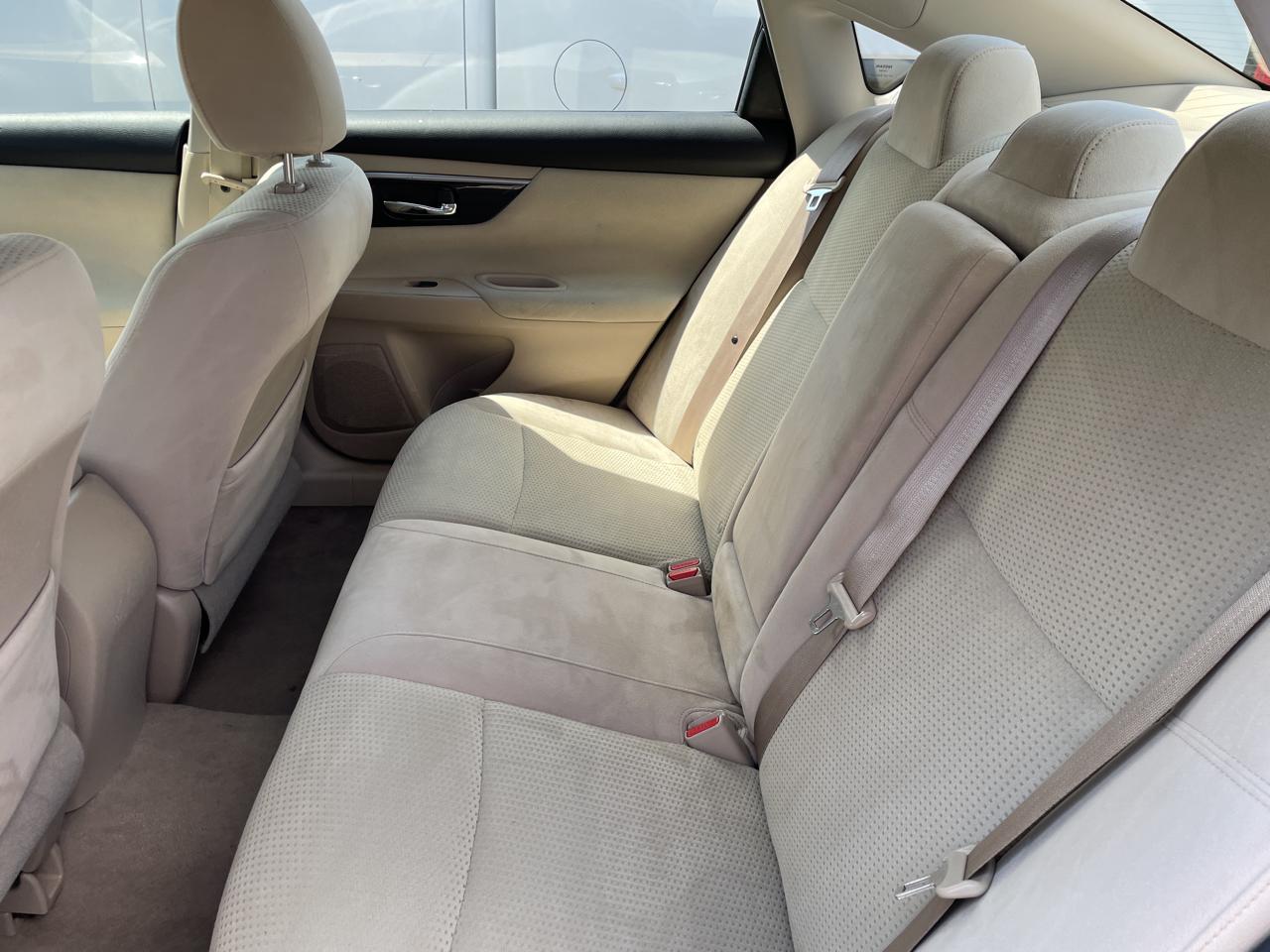 Nissan Altima 4dr Sdn I4 2.5 S 2014