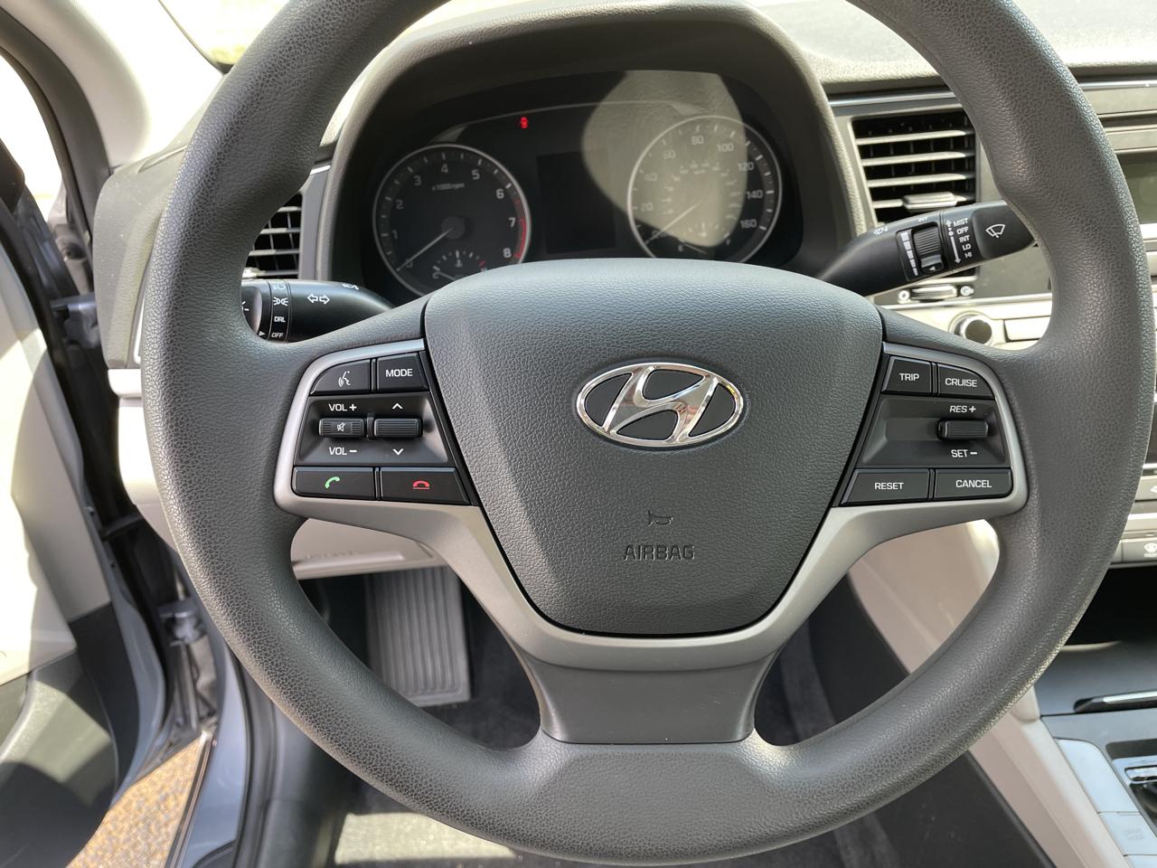 Hyundai Elantra SE 2.0L Auto (Alabama) 2017