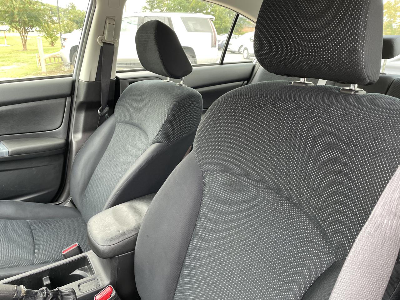 Subaru Impreza Sedan 4dr Auto 2.0i 2013