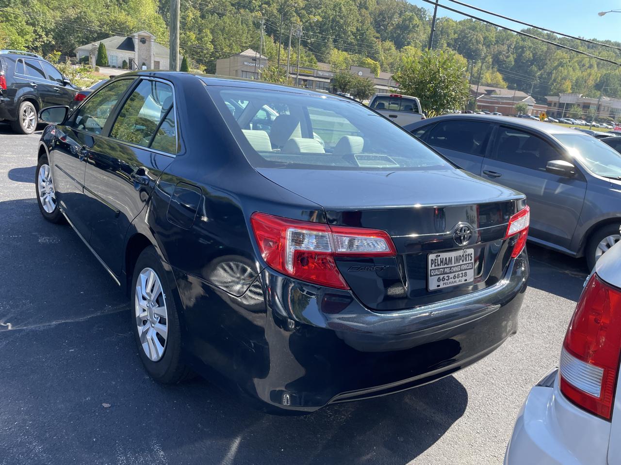 Toyota Camry 4dr Sdn I4 Auto LE (Natl) *Ltd Avail* 2014