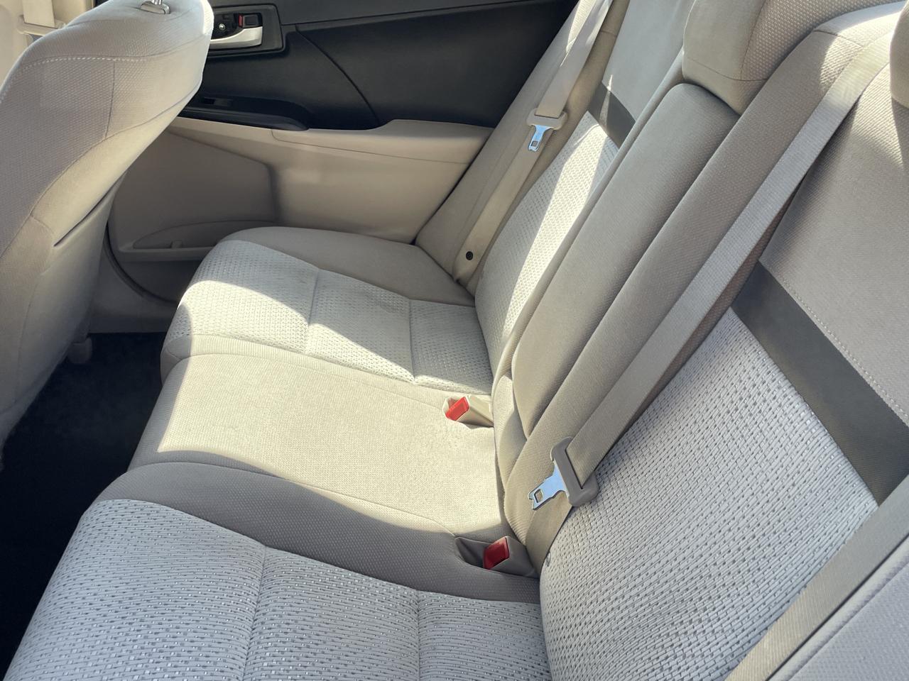 Toyota Camry 4dr Sdn I4 Auto LE (Natl) *Ltd Avail* 2014