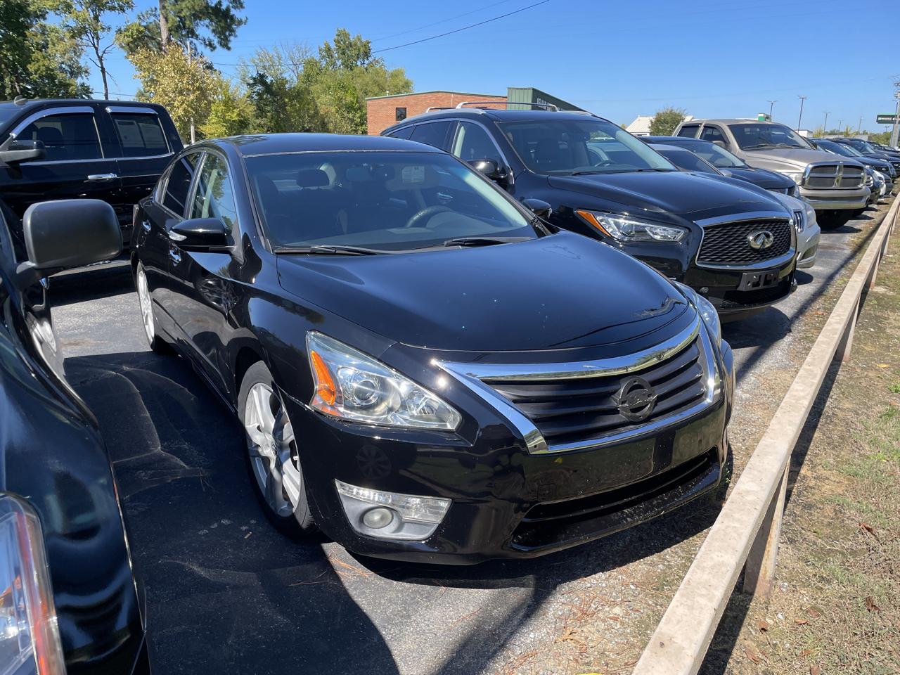 Nissan Altima 4dr Sdn V6 3.5 SL *Ltd Avail* 2015