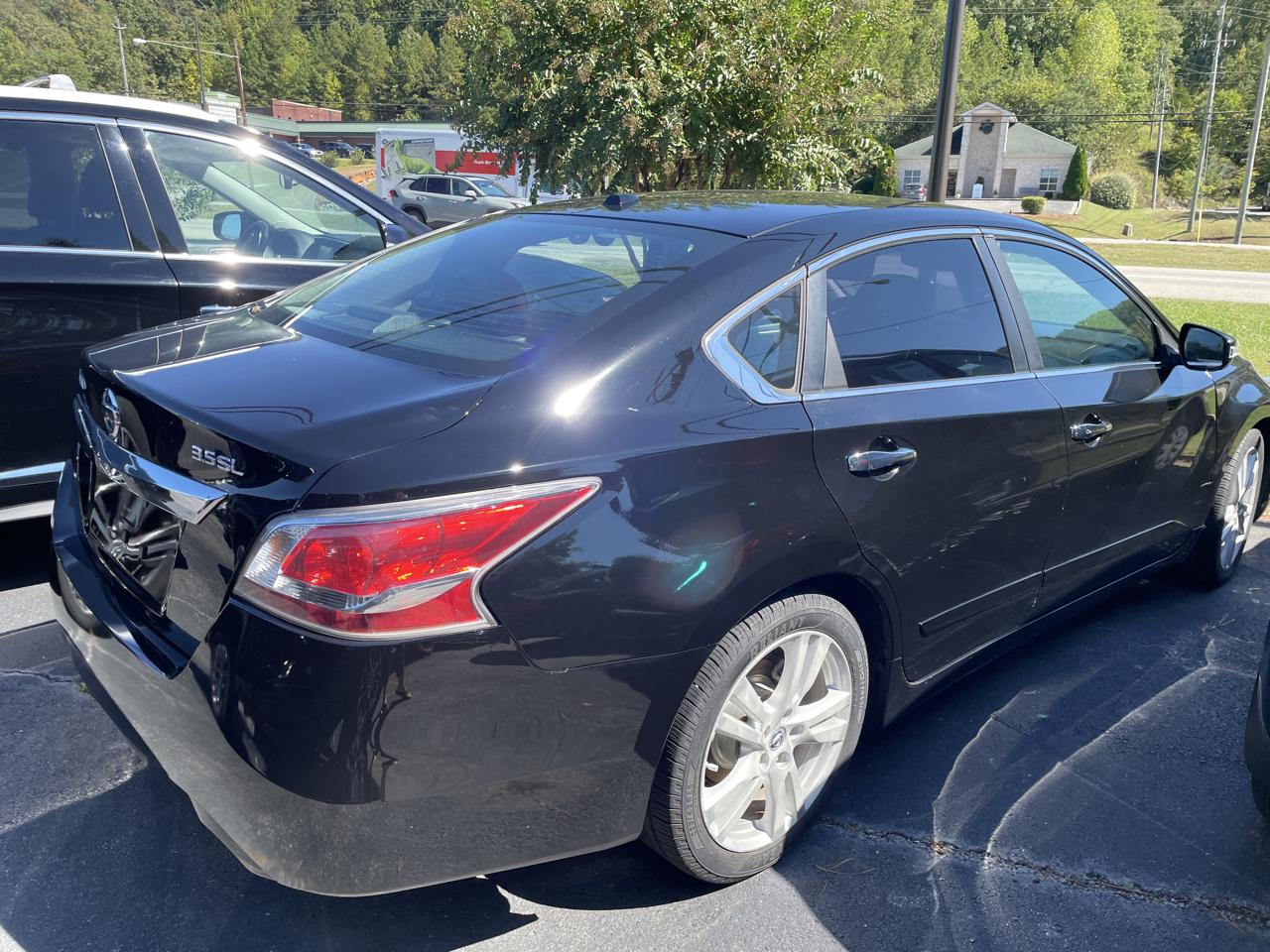 Nissan Altima 4dr Sdn V6 3.5 SL *Ltd Avail* 2015