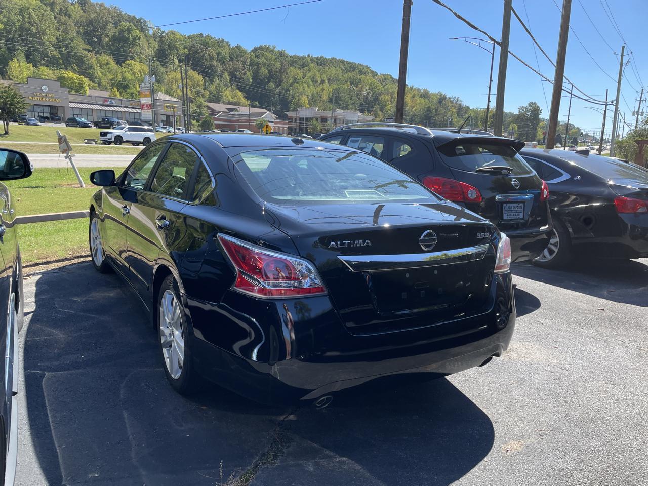 Nissan Altima 4dr Sdn V6 3.5 SL *Ltd Avail* 2015