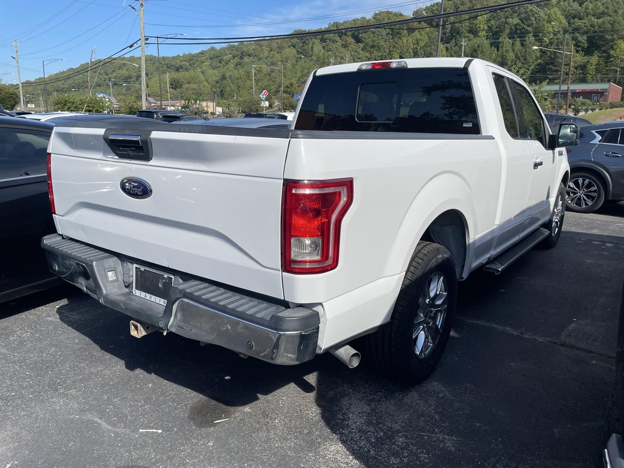 Ford F-150 2WD SuperCab 145" XLT 2016
