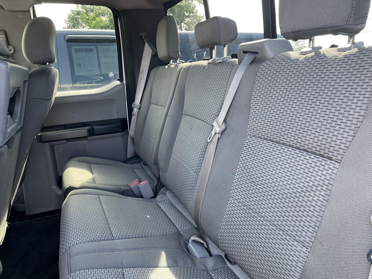 Ford F-150 2WD SuperCab 145" XLT 2016