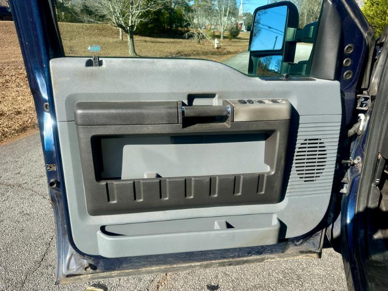 Ford F-250 SD King Ranch Crew Cab 2WD 2013