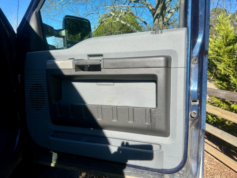 Ford F-250 SD King Ranch Crew Cab 2WD 2013