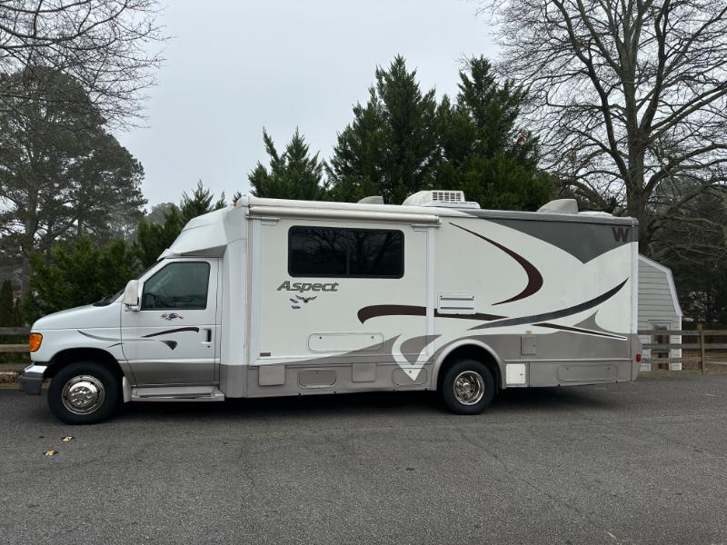 Ford Econoline E-450 2005