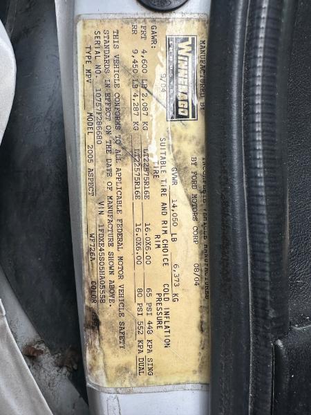 Ford Econoline E-450 2005