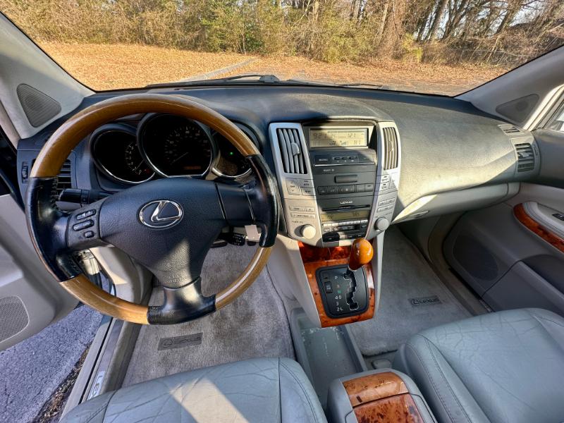 Lexus RX 330 FWD 2005