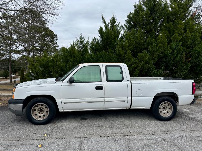 Chevrolet Silverado 1500 LS Ext. Cab Short Bed 2WD 2005