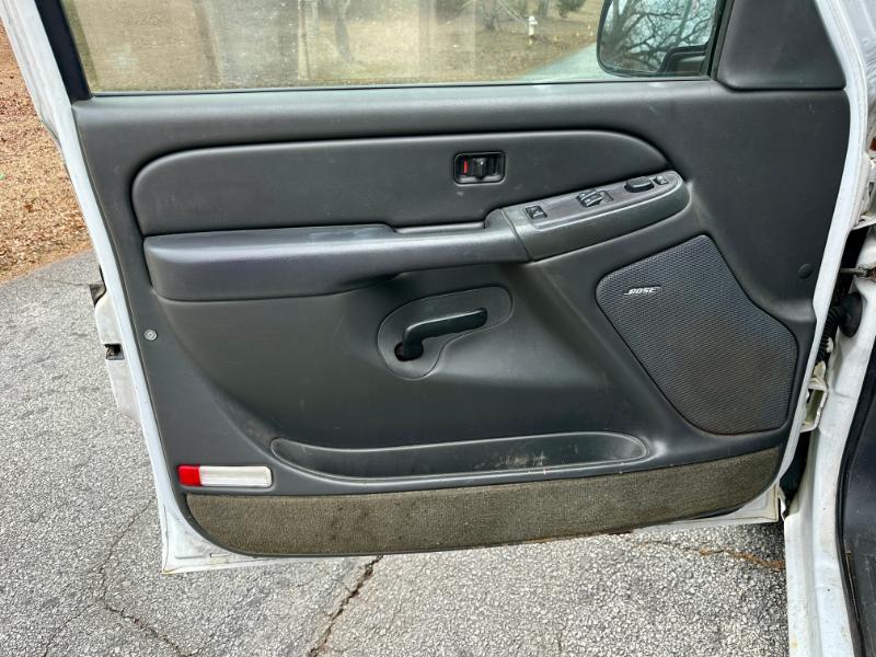 Chevrolet Silverado 1500 LS Ext. Cab Short Bed 2WD 2005