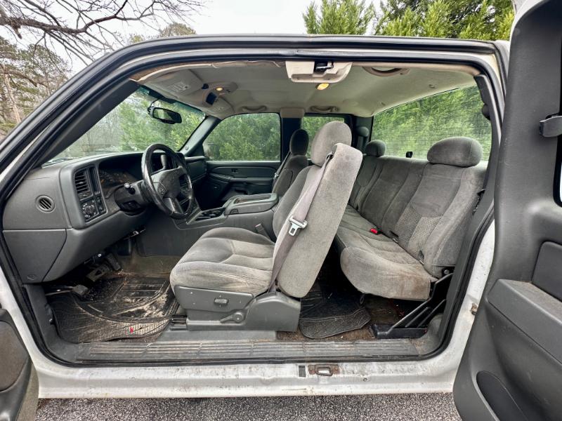 Chevrolet Silverado 1500 LS Ext. Cab Short Bed 2WD 2005