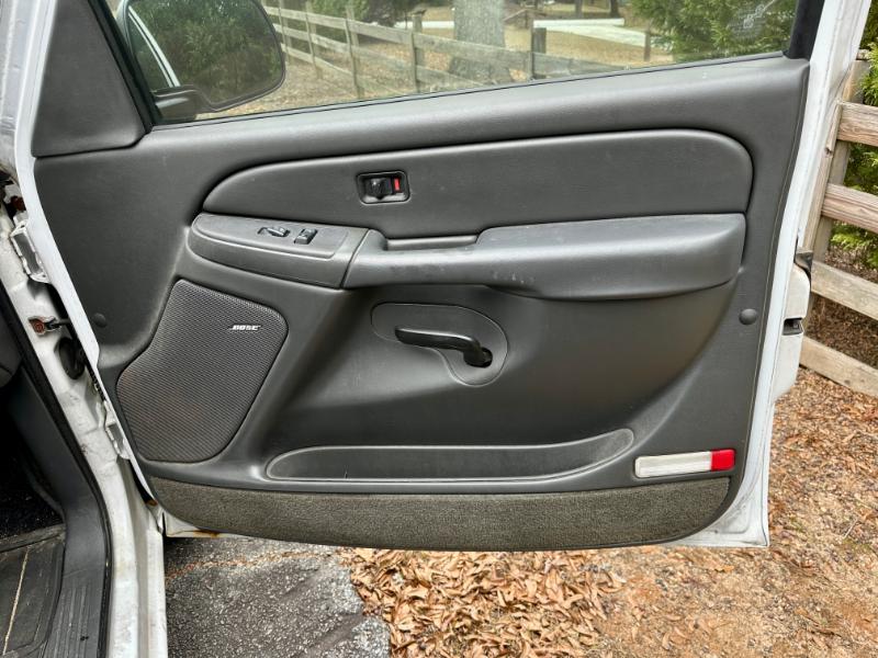 Chevrolet Silverado 1500 LS Ext. Cab Short Bed 2WD 2005