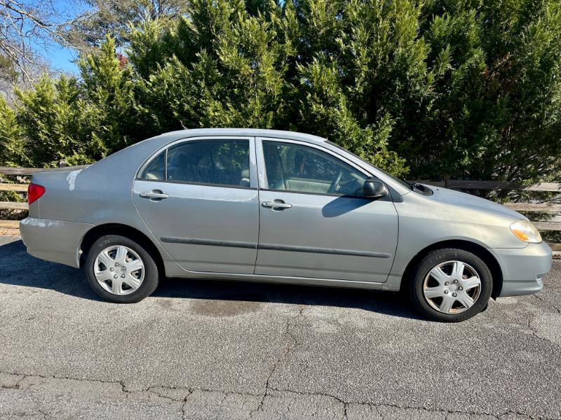 Toyota Corolla LE 2004