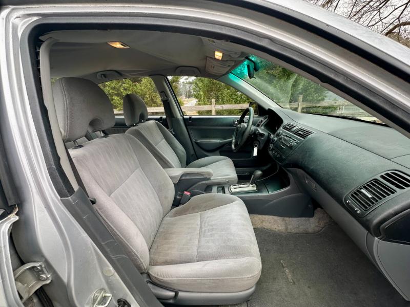 Honda Civic LX Sedan 4-spd AT 2003