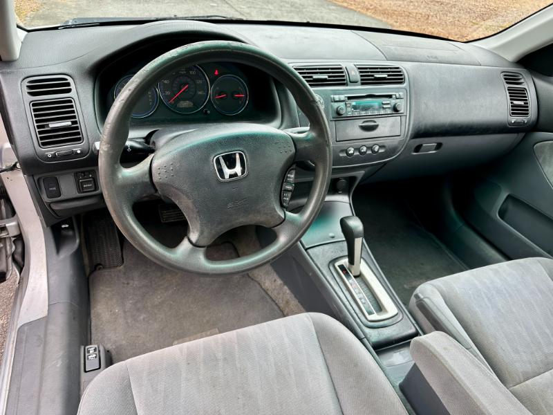 Honda Civic LX Sedan 4-spd AT 2003