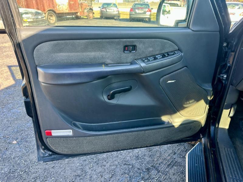 Chevrolet Silverado 1500 HD LS Crew Cab 2WD 2003