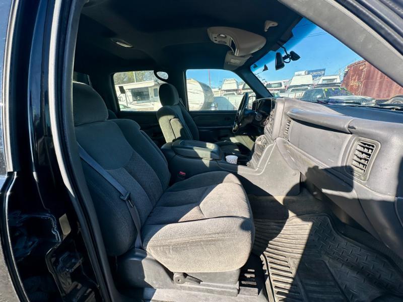 Chevrolet Silverado 1500 HD LS Crew Cab 2WD 2003