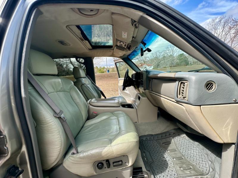 Chevrolet Suburban K2500 4WD 2001