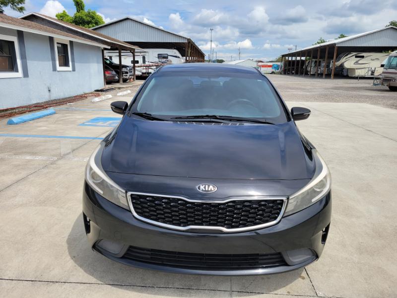 2017 Kia Forte5