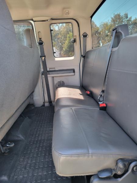 Ford F-250 SD XL SuperCab Long Bed 4WD 2010