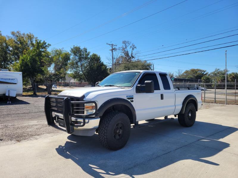 2010 Ford F-250 SD XL SuperCab Long Bed 4WD