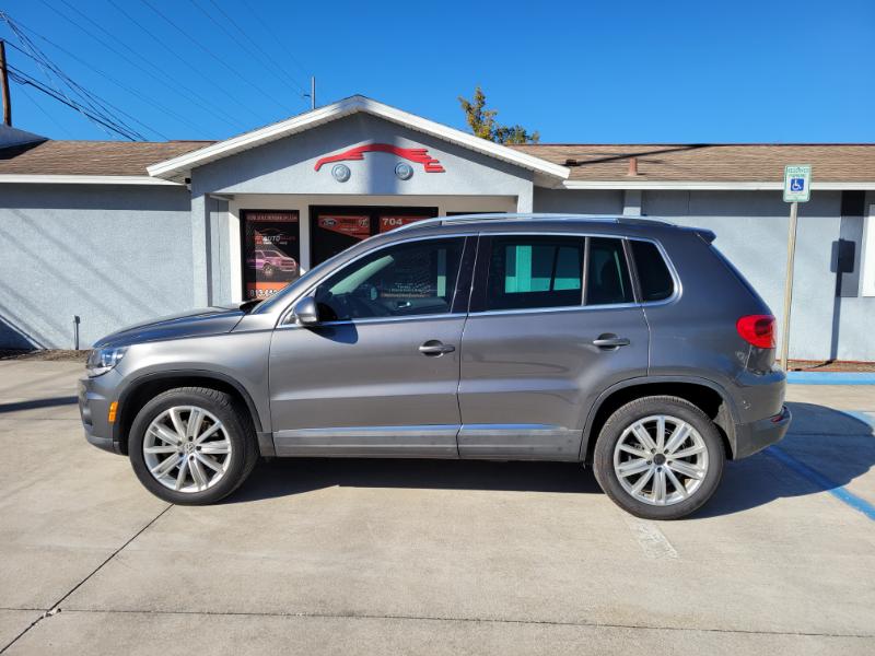 Volkswagen Tiguan S 2014
